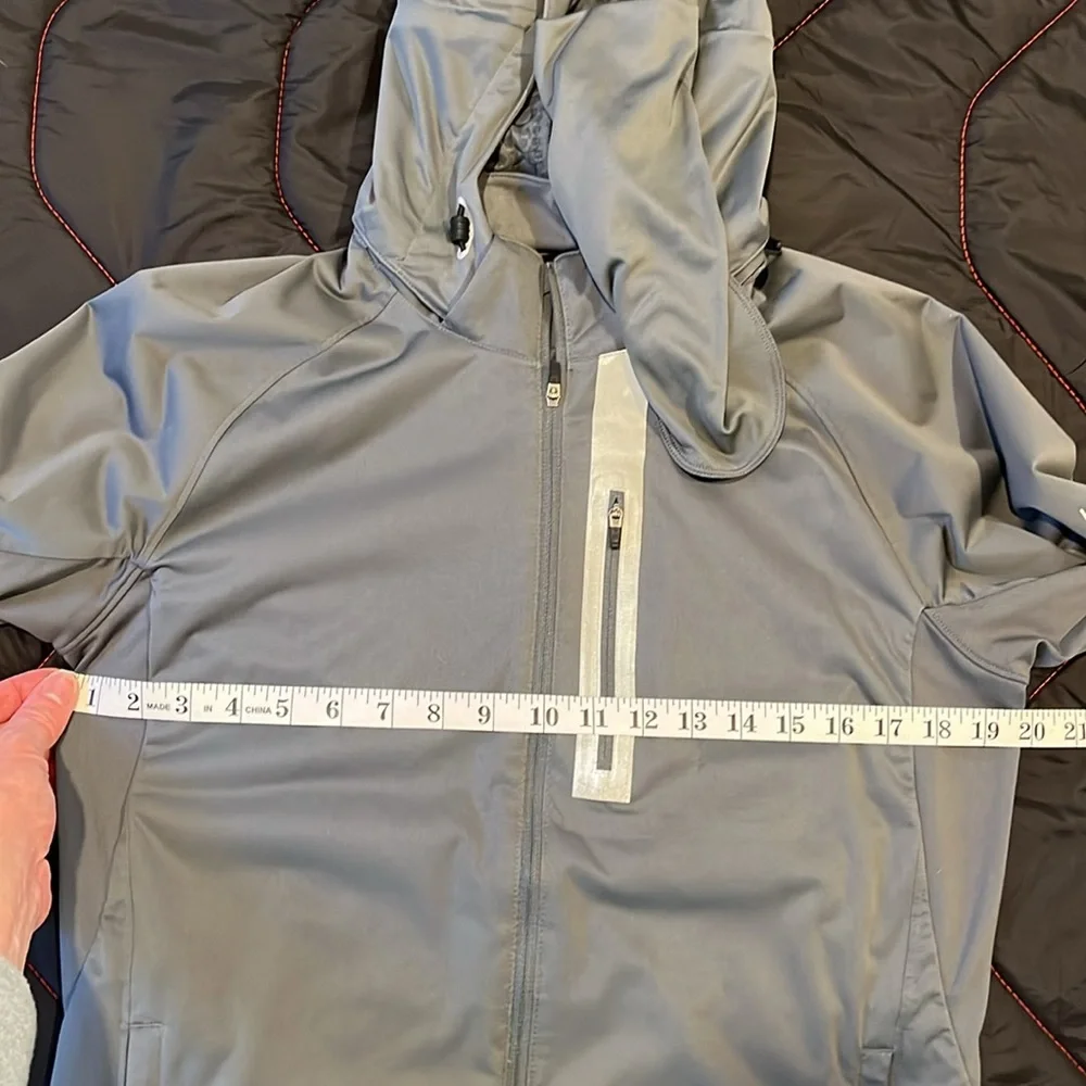 Nike Element Winter Running Jacket - Picture 9 of 15